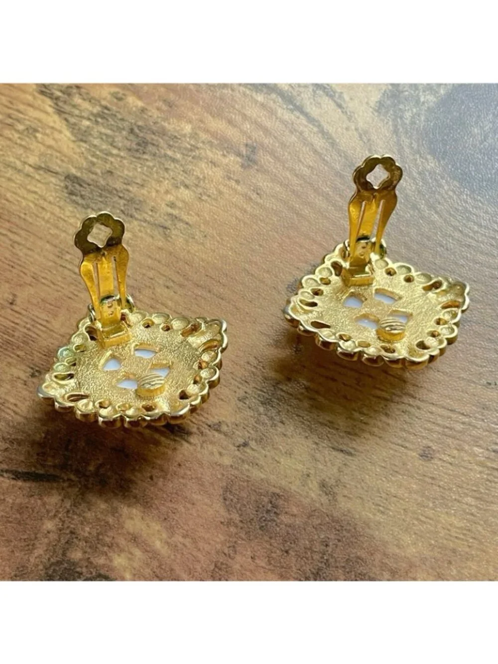 Vintage 1980s Earrings Gold Tone Filigree Faux Pearl Cabochon Rhinestone Regency